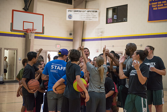 YMCA Youth Basketball 2017 (37 of 121).jpg